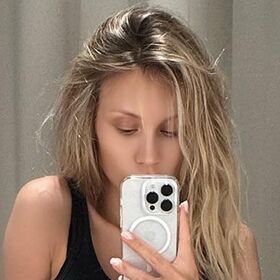 alice_wanders