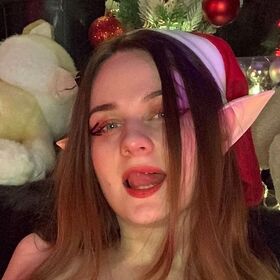 AliceFoxxxy