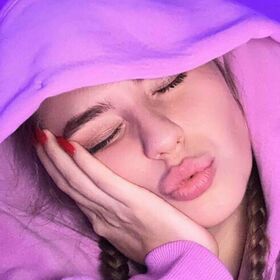 aliceredlips