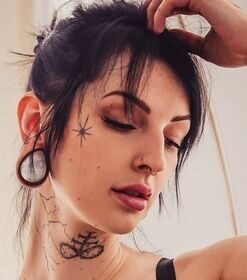 angelique_vh_