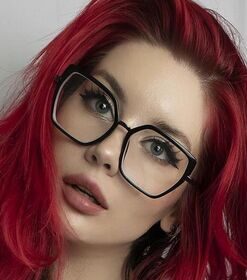 Angie Strelnikova / roga na noge / Angie Cosplay / PlaySafeee
