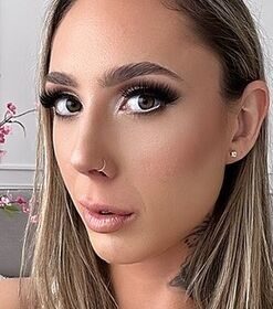 Angiebloom