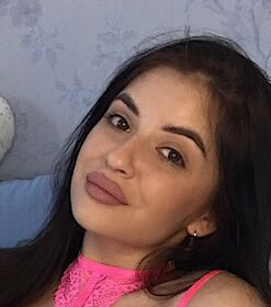 anika_cherry