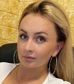 anna_bellla