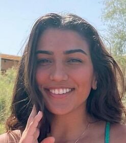 Anna DeLeon