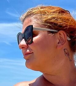 Anna Furia
