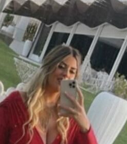 Anna Riano