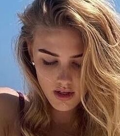 Anna Stock